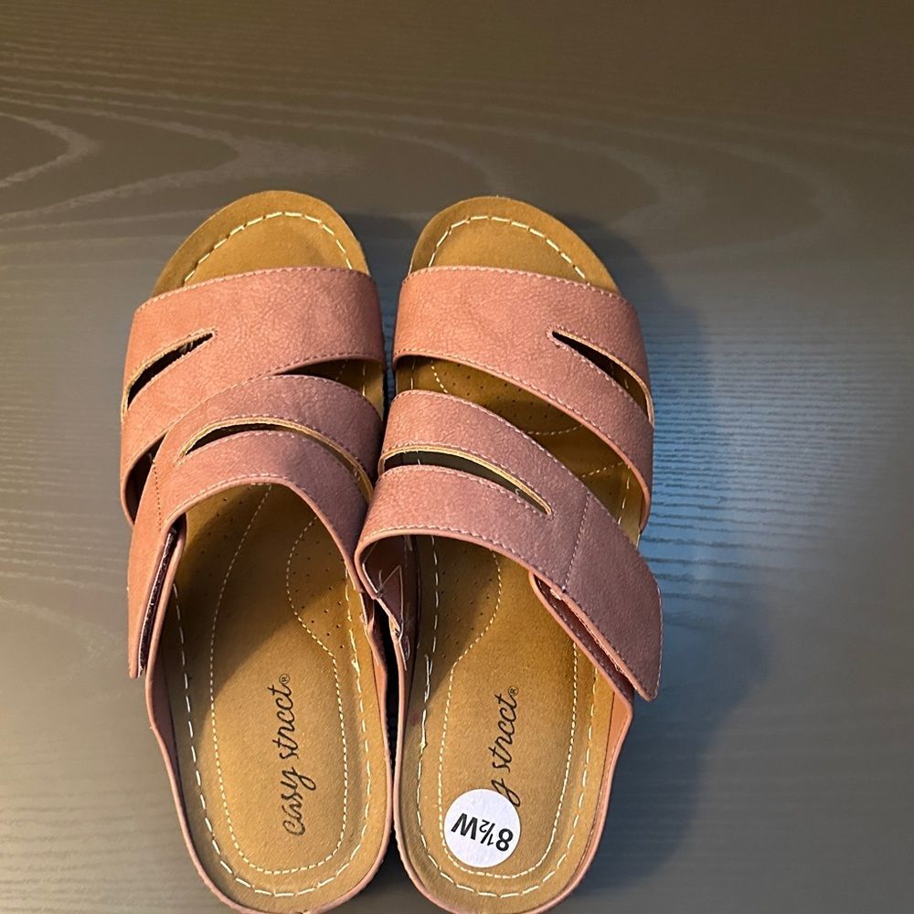 Easy Street Women's Blush Comfort Sandals Padded Soles Velcro Strap Size 8.5W